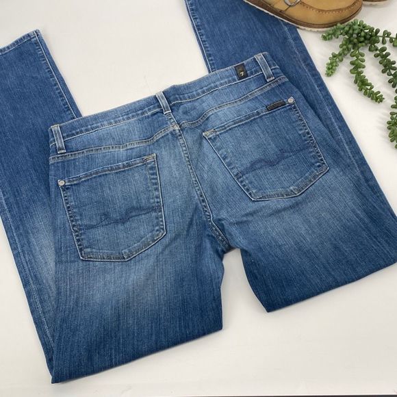 Women's Blue Jeans - Picture 7 of 16